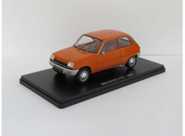 Renault 5 orange grau